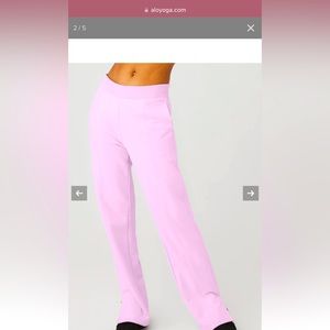 Brand nwot Alo yoga pants .
